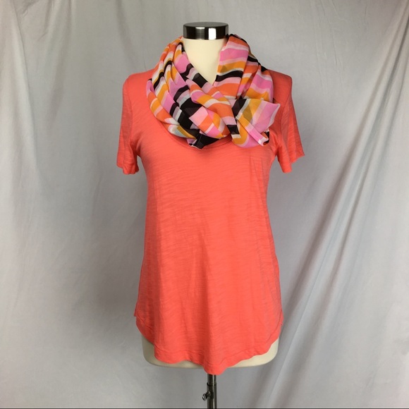 Banana Republic Tops - Banana Republic Short Sleeve Scoop Neck Solid Tee